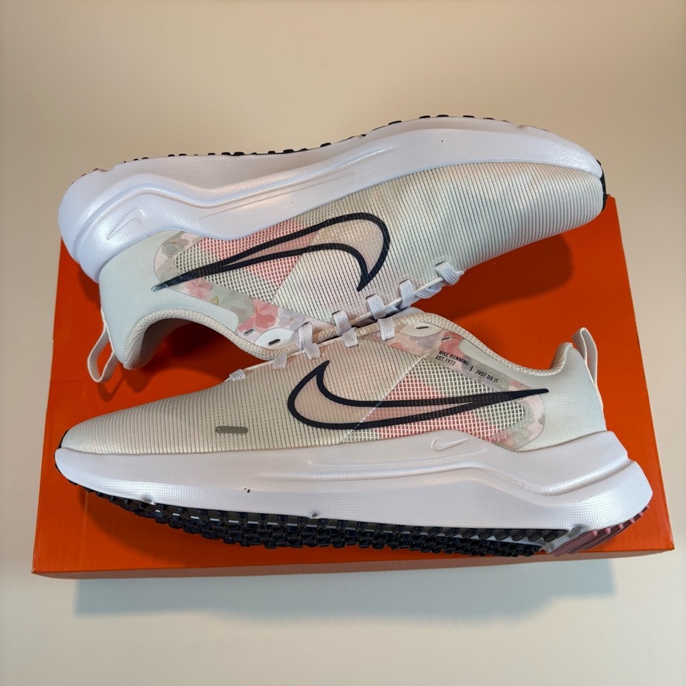Nike White and Pink Athletic Shoes - Picture 2 of 7